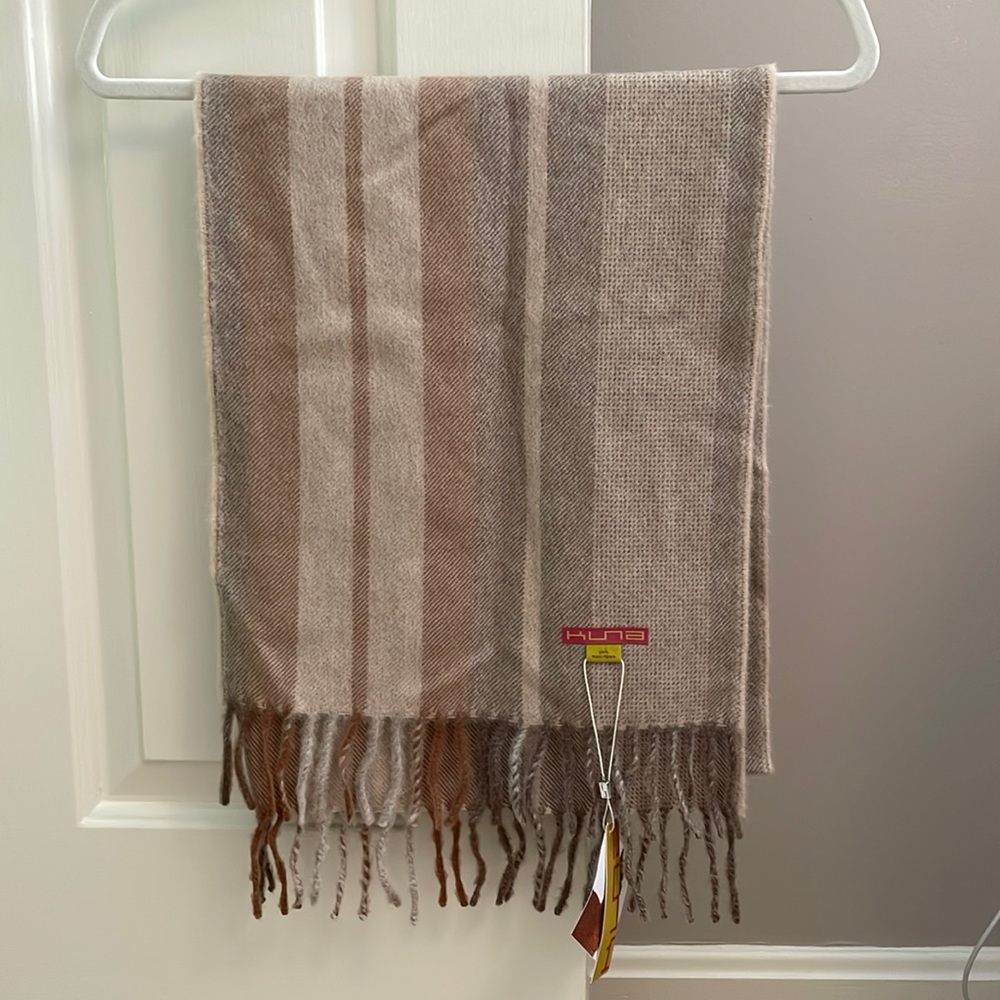 NWT KUNA 100% Royal Alpaca Scarf